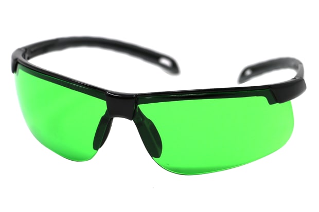 Glasögon för laserförstärkning