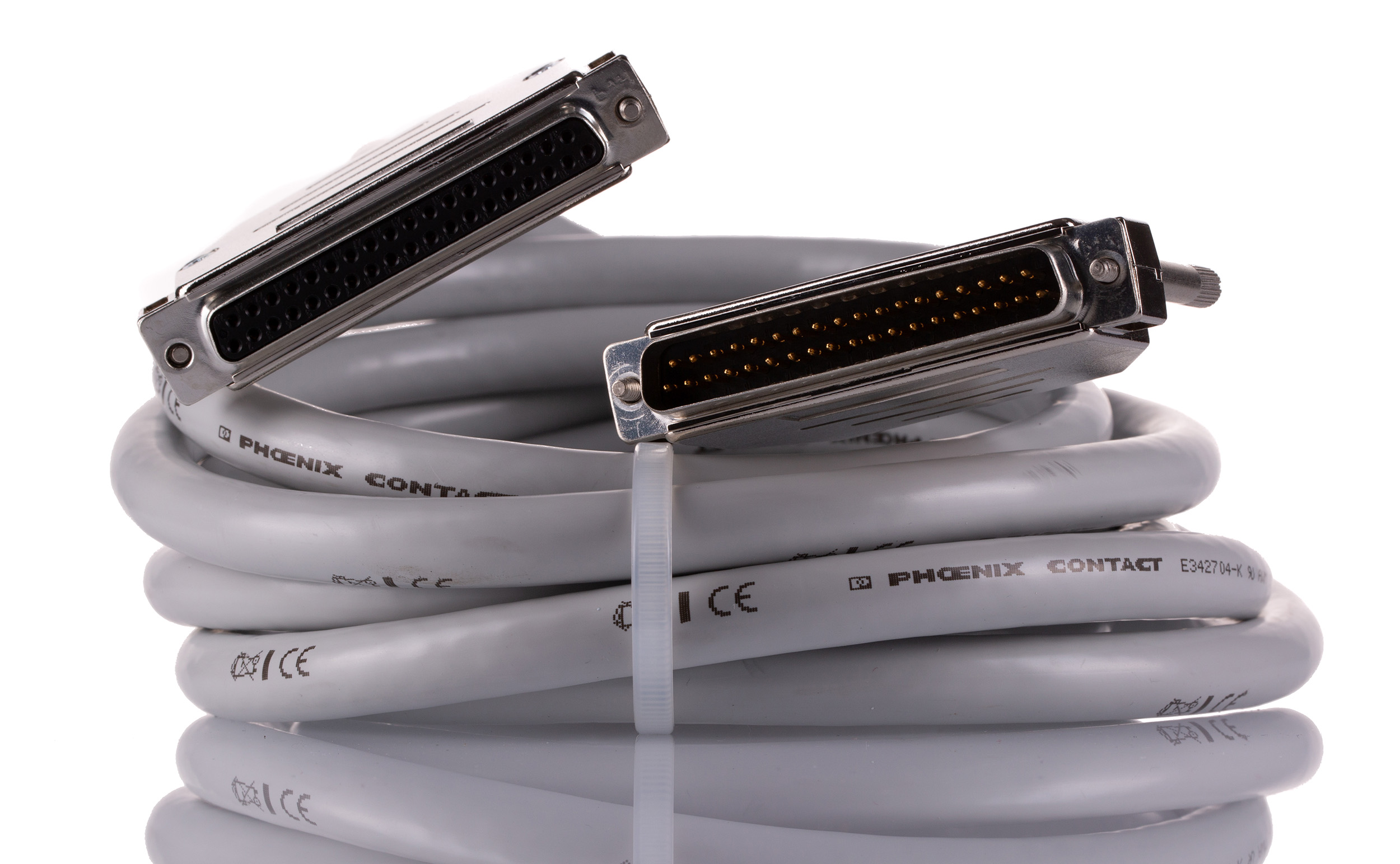 2302230 | フエニックスコンタクト 37ピンD-sub 37ピンD-sub