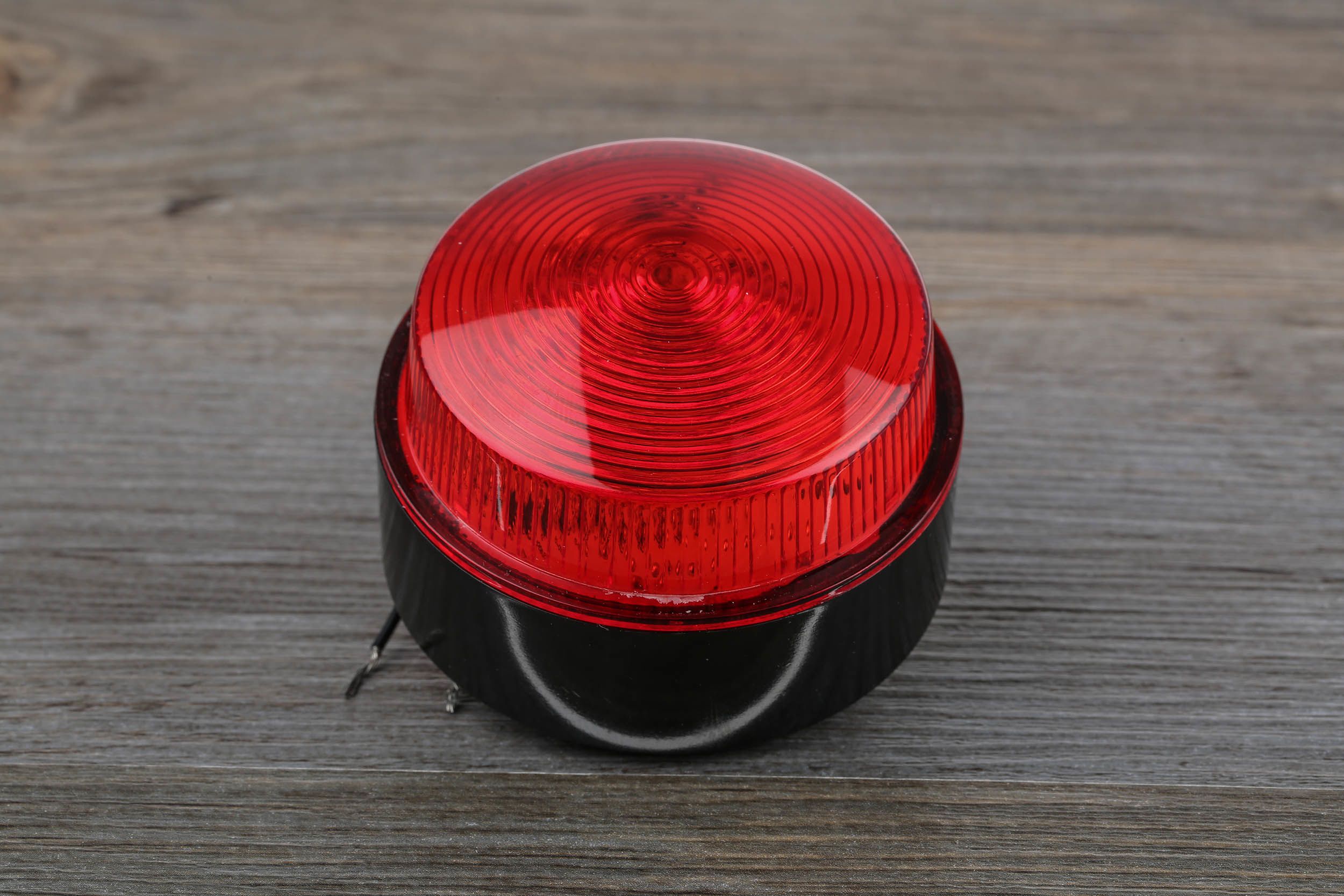 RS PRO Red Flashing Beacon, 10 → 100 V dc, 20 → 72 V ac, Stud Mount ...