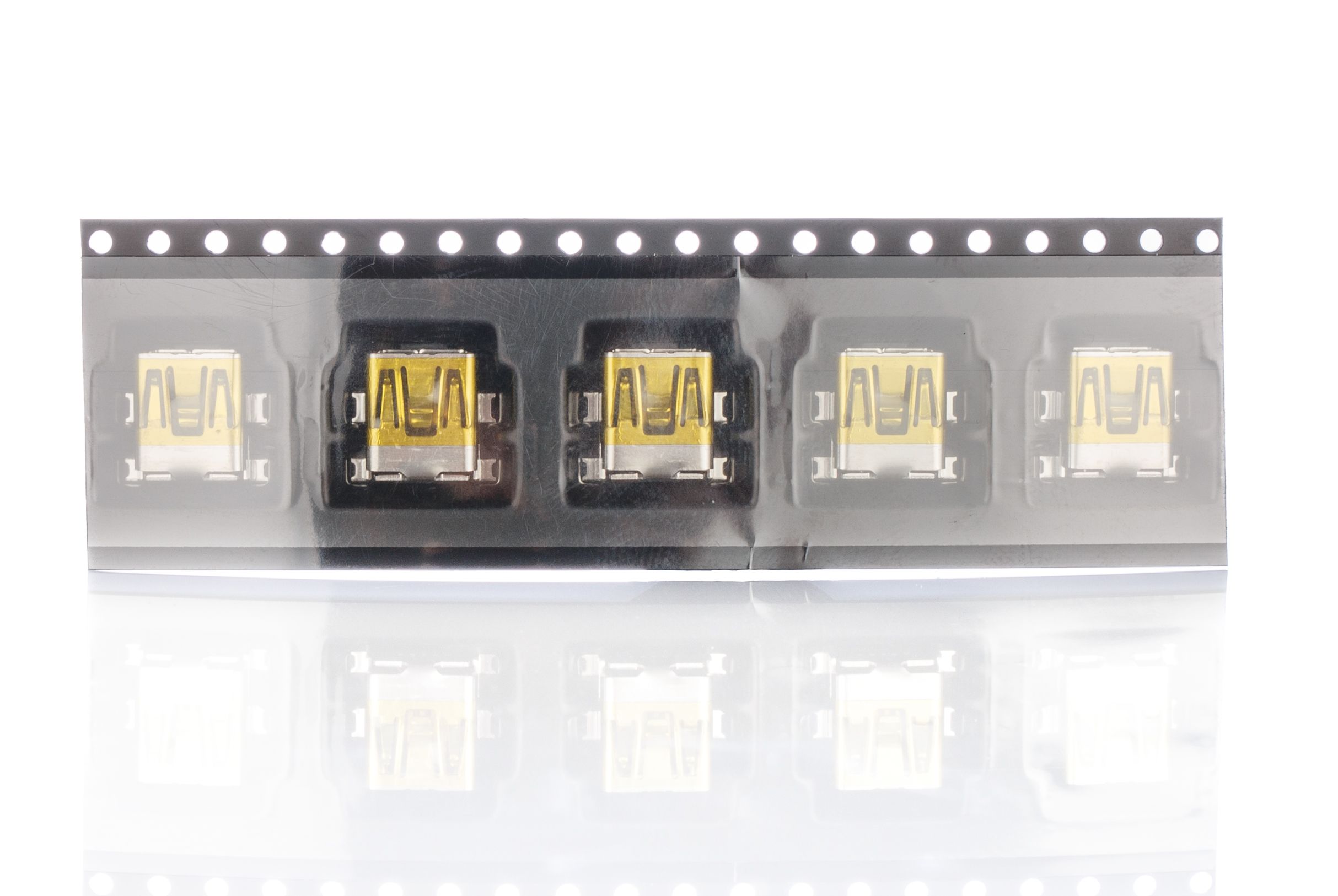 Conector USB Molex 67503-1020, Hembra, , 1 puerto puertos, Ángulo de 90° , Montaje Superficial, Versión 2.0, 30 V, 1A,