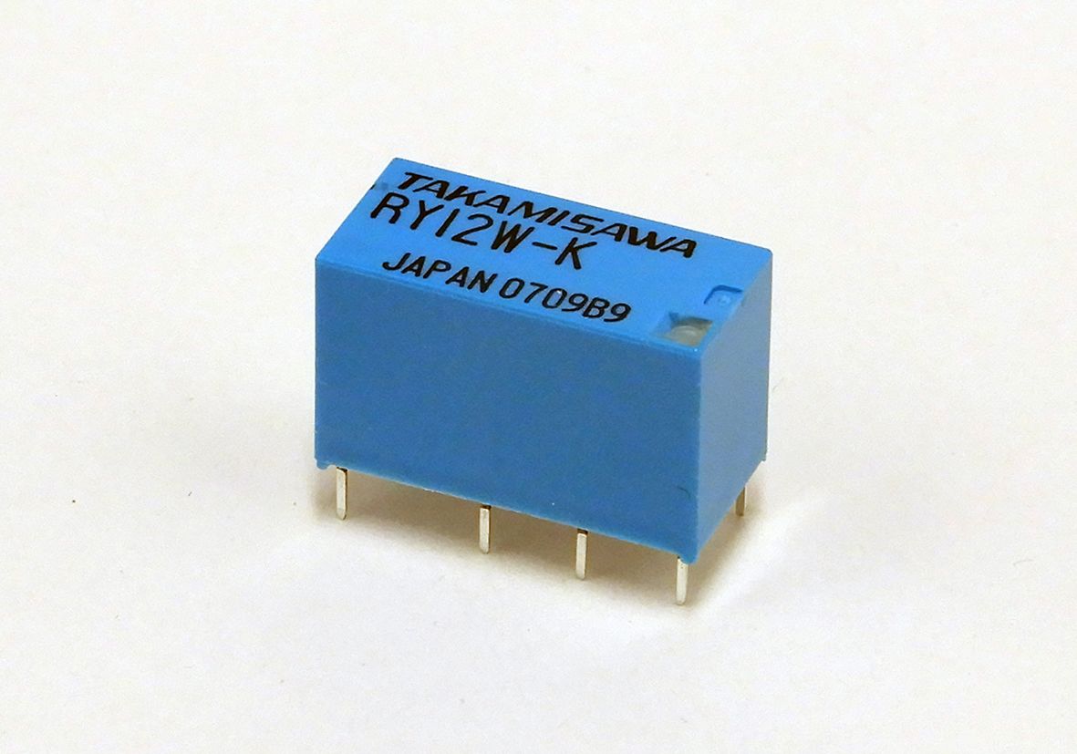 Fujitsu Surface Mount Signal Relay, 5V dc Coil, 2A Switching Current, DPDT