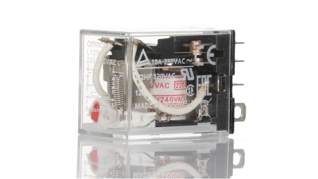 Omron Plug In Non-Latching Relay, 220 → 240V ac Coil, 10A Switching Current, DPDT