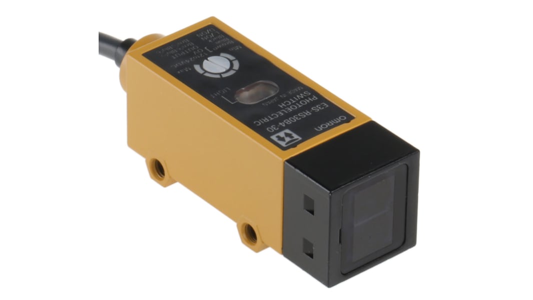 Omron E3S Kubisch Optischer Sensor, Reflektierend, Bereich 300 mm, PNP Ausgang, Anschlusskabel