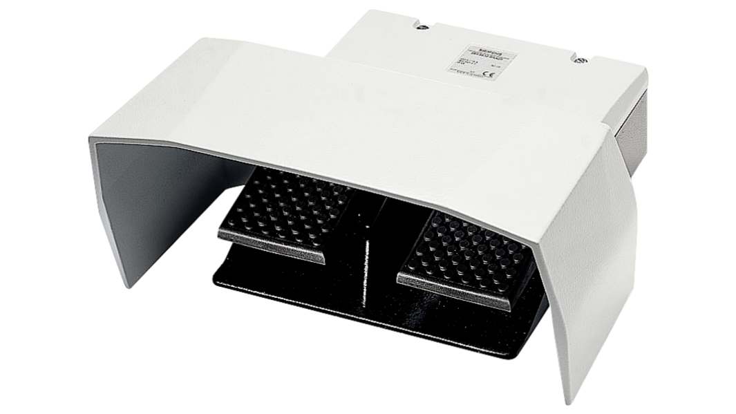 Siemens Foot Switch Momentary Foot Switch - Aluminium Case Material, 2NO/2NC