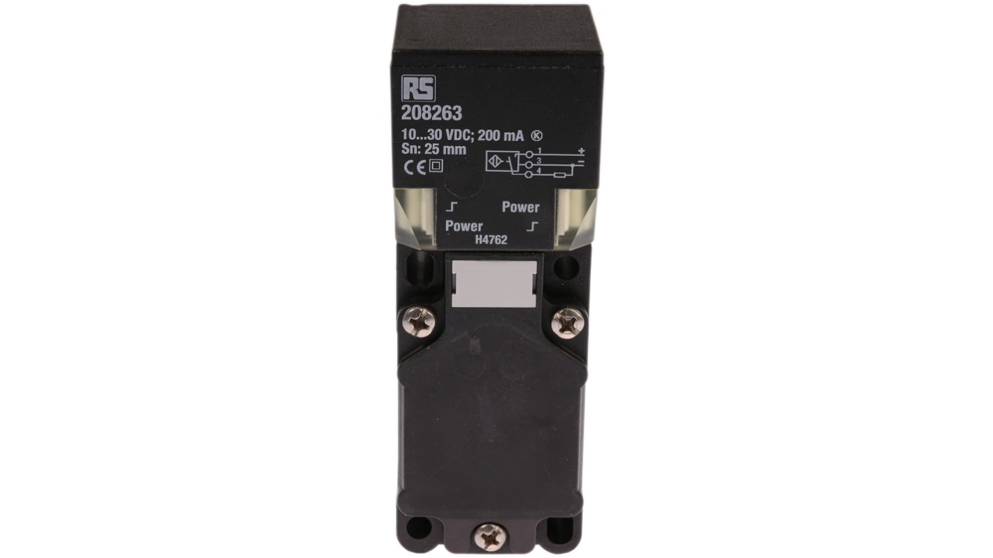 RS PRO Näherungssensor Induktiv, Kubisch 25 mm PNP 10 → 30 V dc / 200 mA, IP68