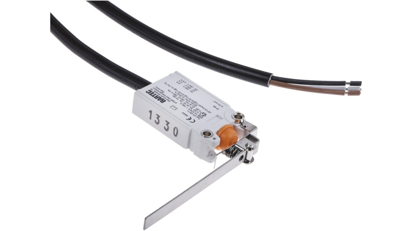IP66 Snap Action Limit Switch, Plunger, Plastic, NO/NC, 400V