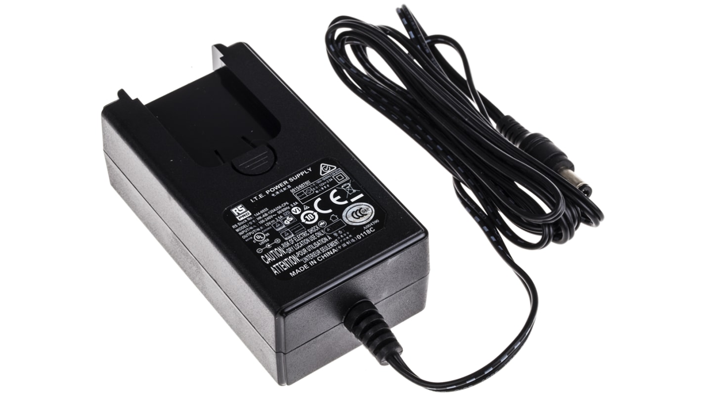 RS PRO 20W Plug-In AC/DC Adapter 5V dc Output, 4A Output