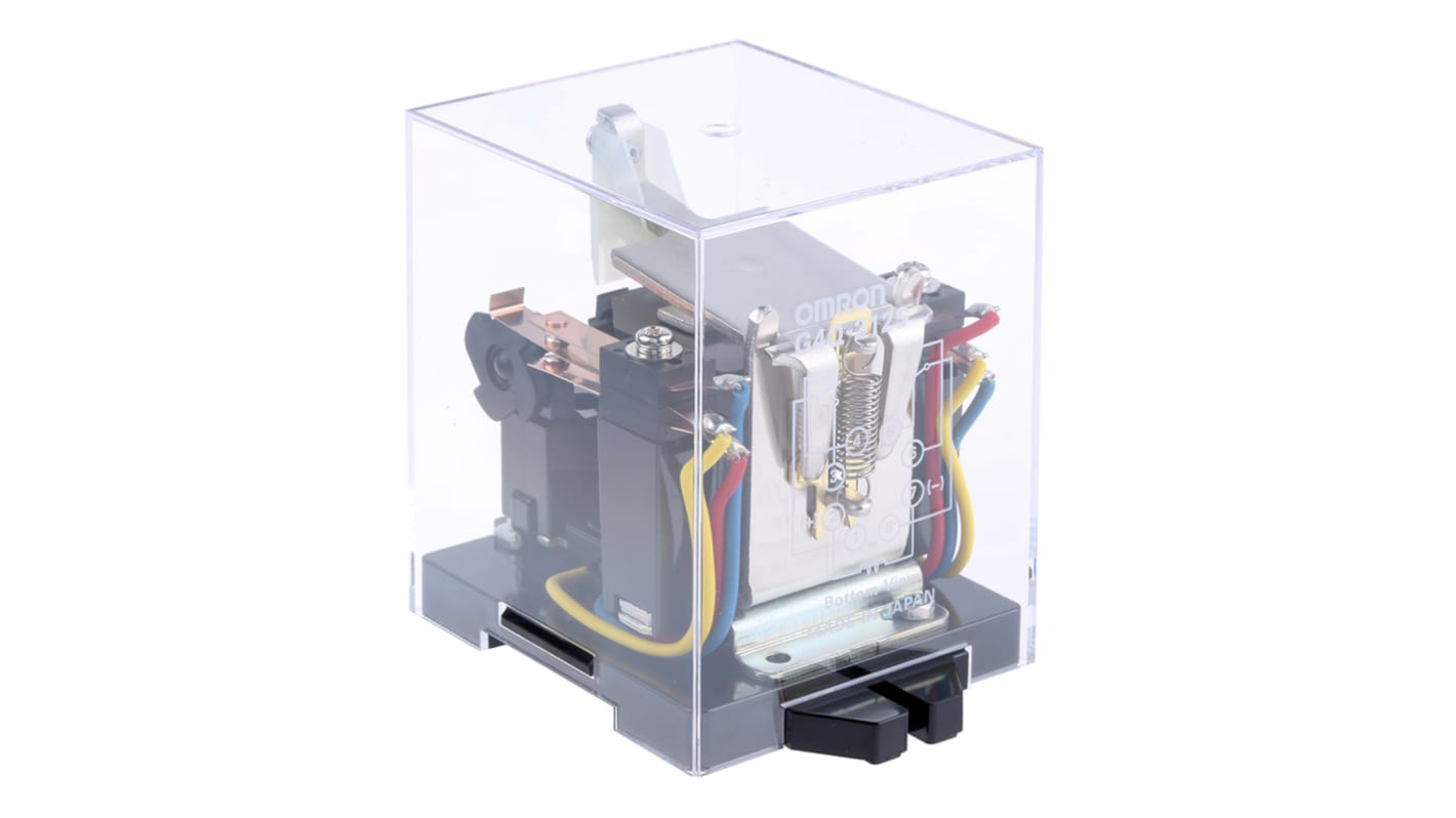 Omron Plug In Latching Power Relay, 110V ac Coil, 5A Switching Current, DPDT