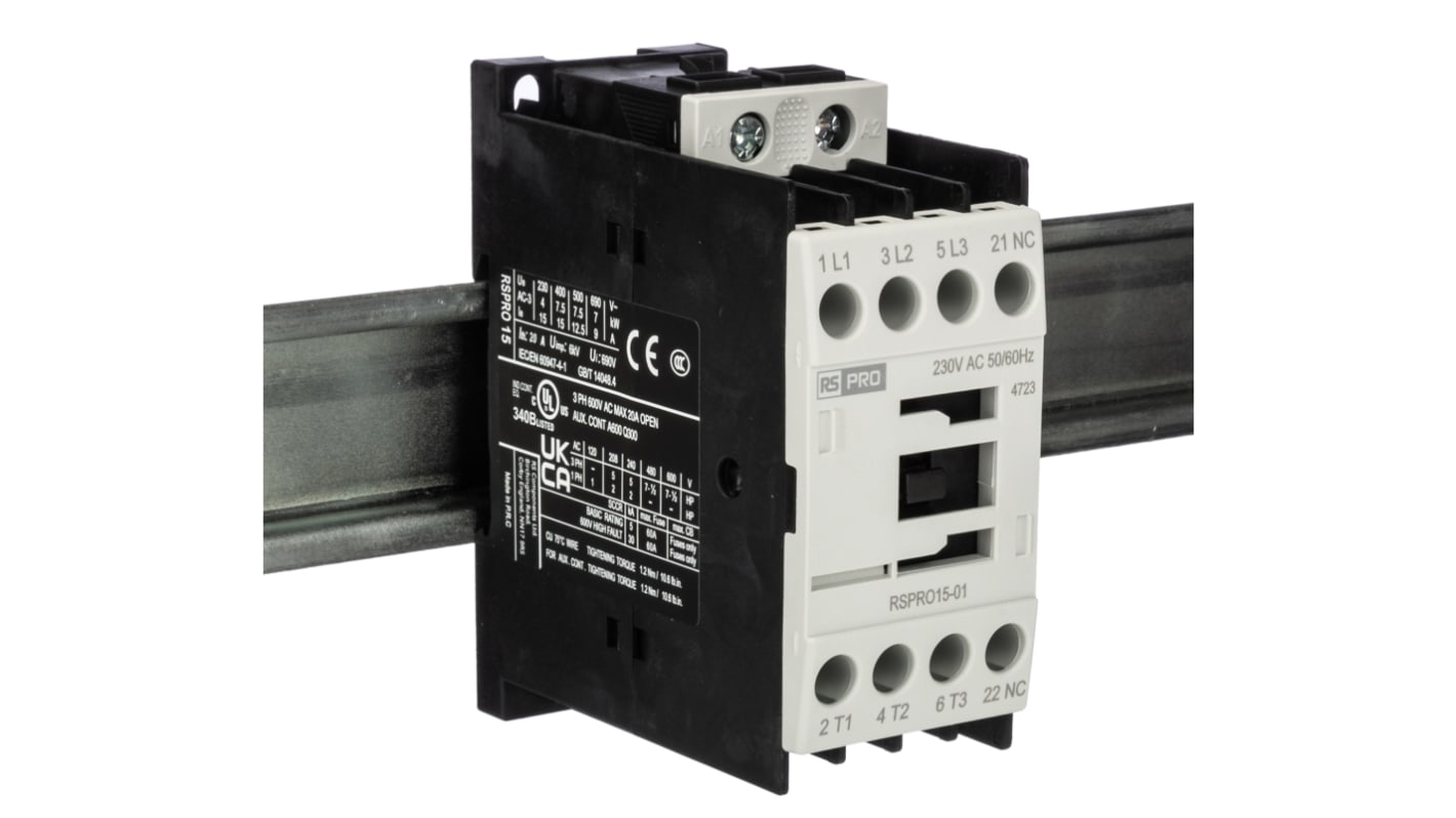 RS PRO védőkapcsoló, tekercs: 230 V AC, 3 pólusú, 15 A, 1NC
