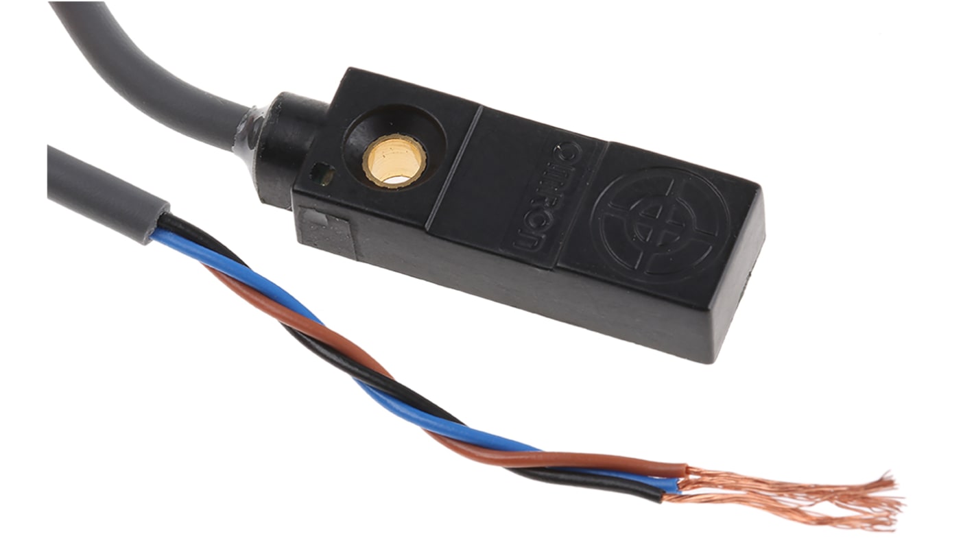 Omron Rectangular Proximity Sensor, 3 mm Detection, 12 → 24 V dc