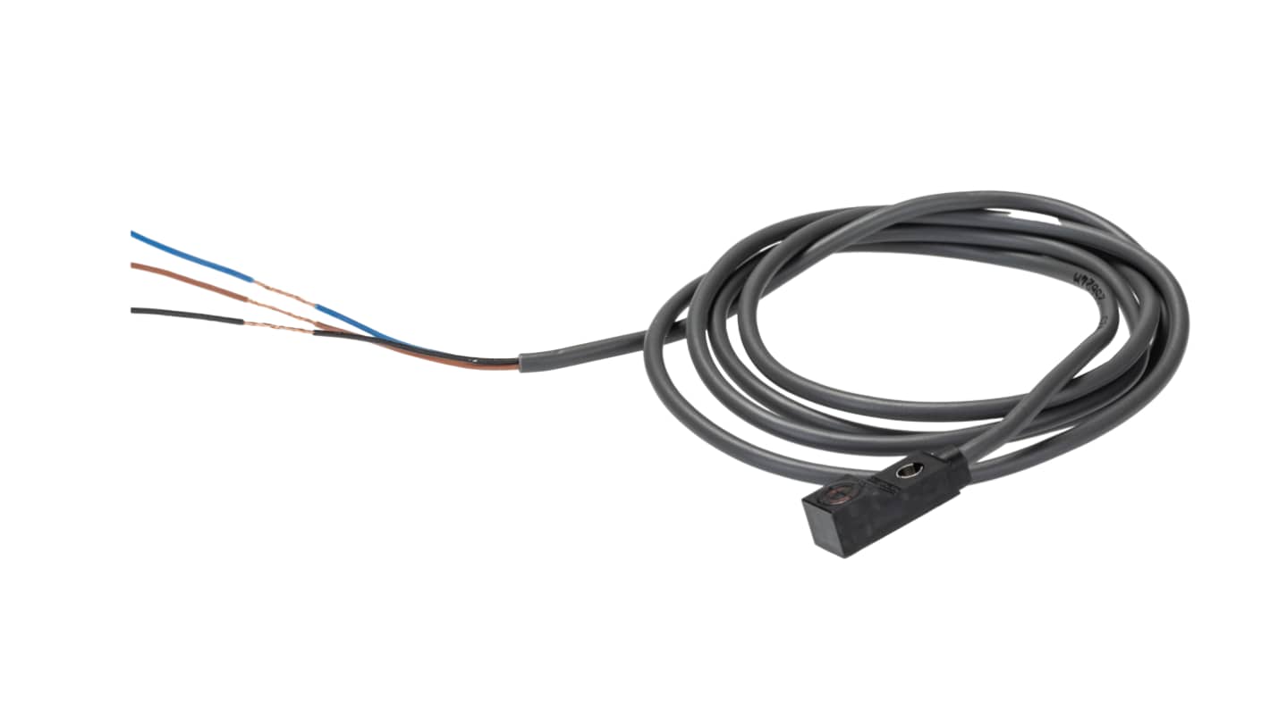 オムロン誘導 近接センサ 範囲： 2.5 mm 突出型 ,1kHz ,12 → 24 V dc