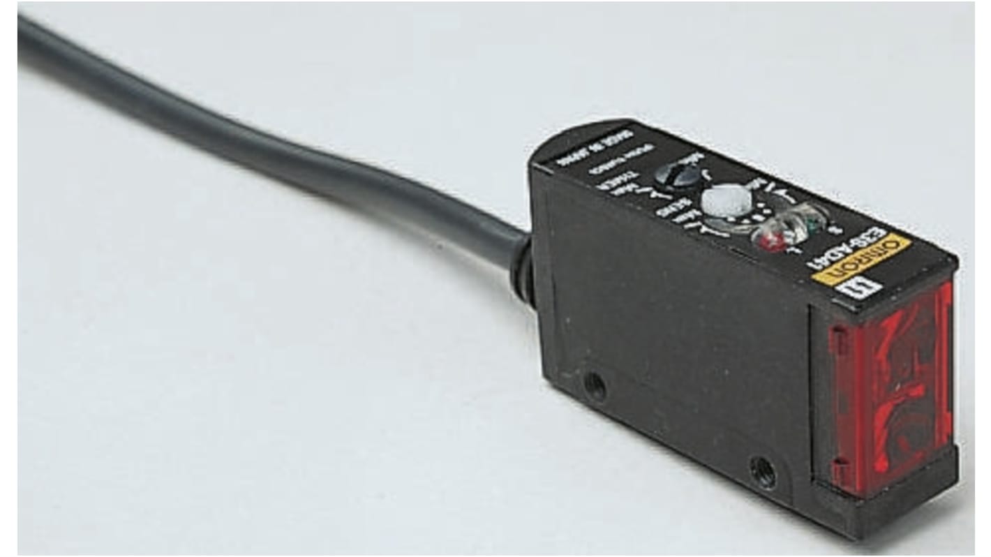 Omron Through Beam Photoelectric Sensor, Block Sensor, 7 m Detection Range