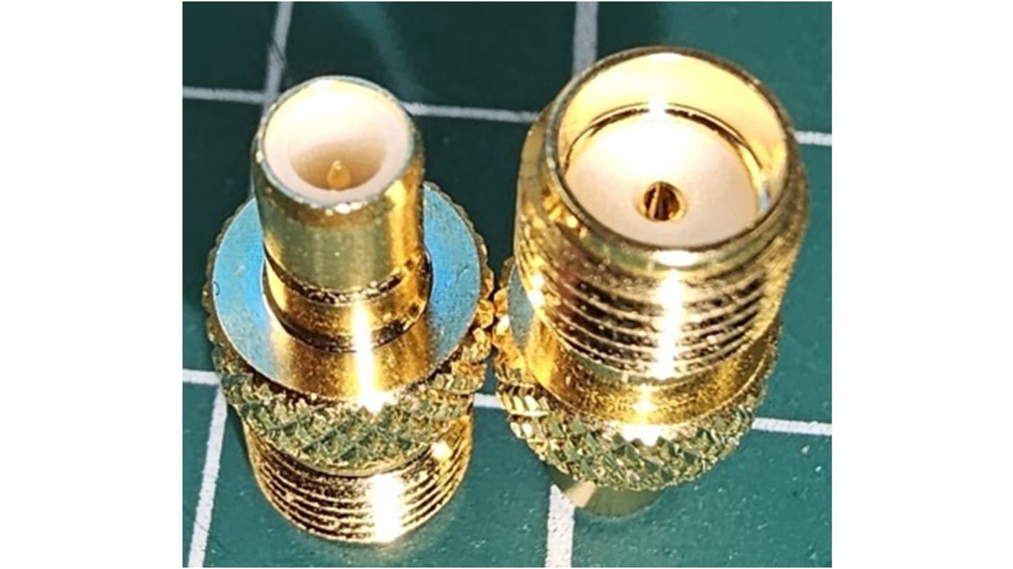 Siretta Straight 50Ω RF Adapter SMB Plug to SMA Socket 0 → 6GHz