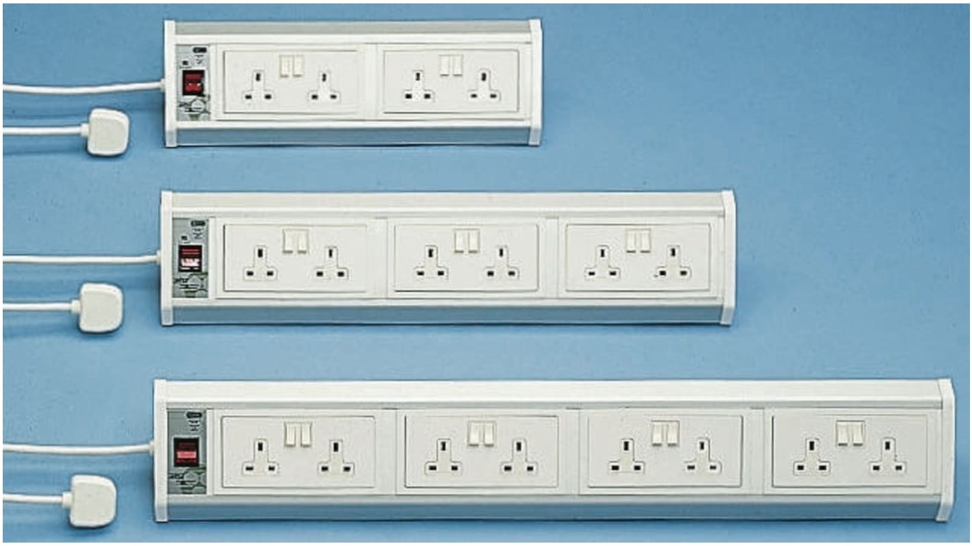 Schneider Electric 2m 6 Socket Type G - British Extension Lead, 240 V ac