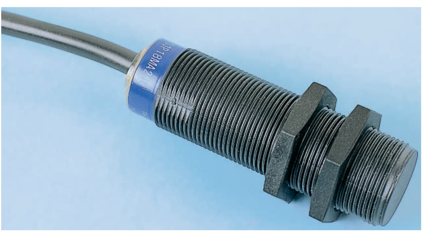 Telemecanique PNP Inductive Sensor 8 mm Detection Range, Barrel 70mm length, 12 → 24 V dc, IP67