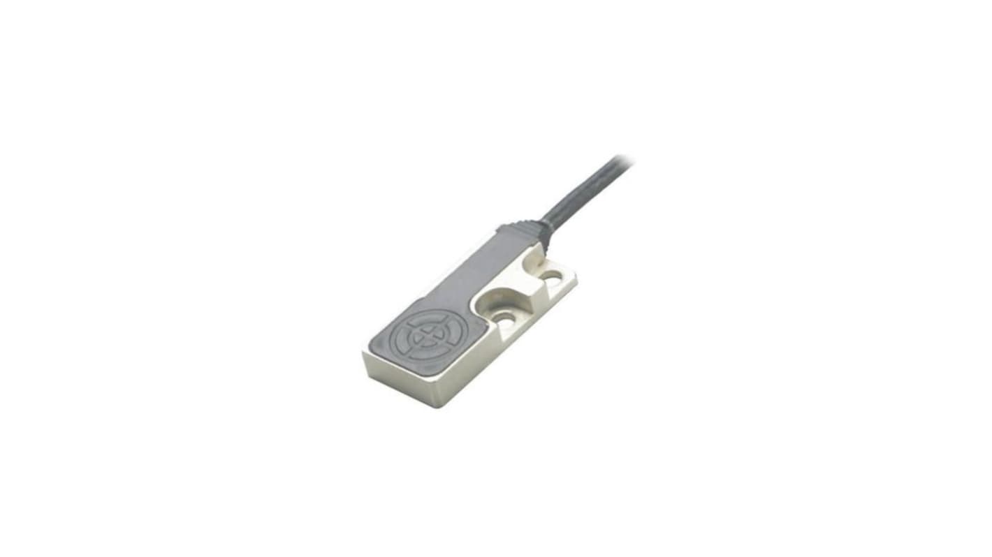 Omron, E2NC Series Sensor Head, 2.6m Cable Length for Use with Sensors, IEC Standard
