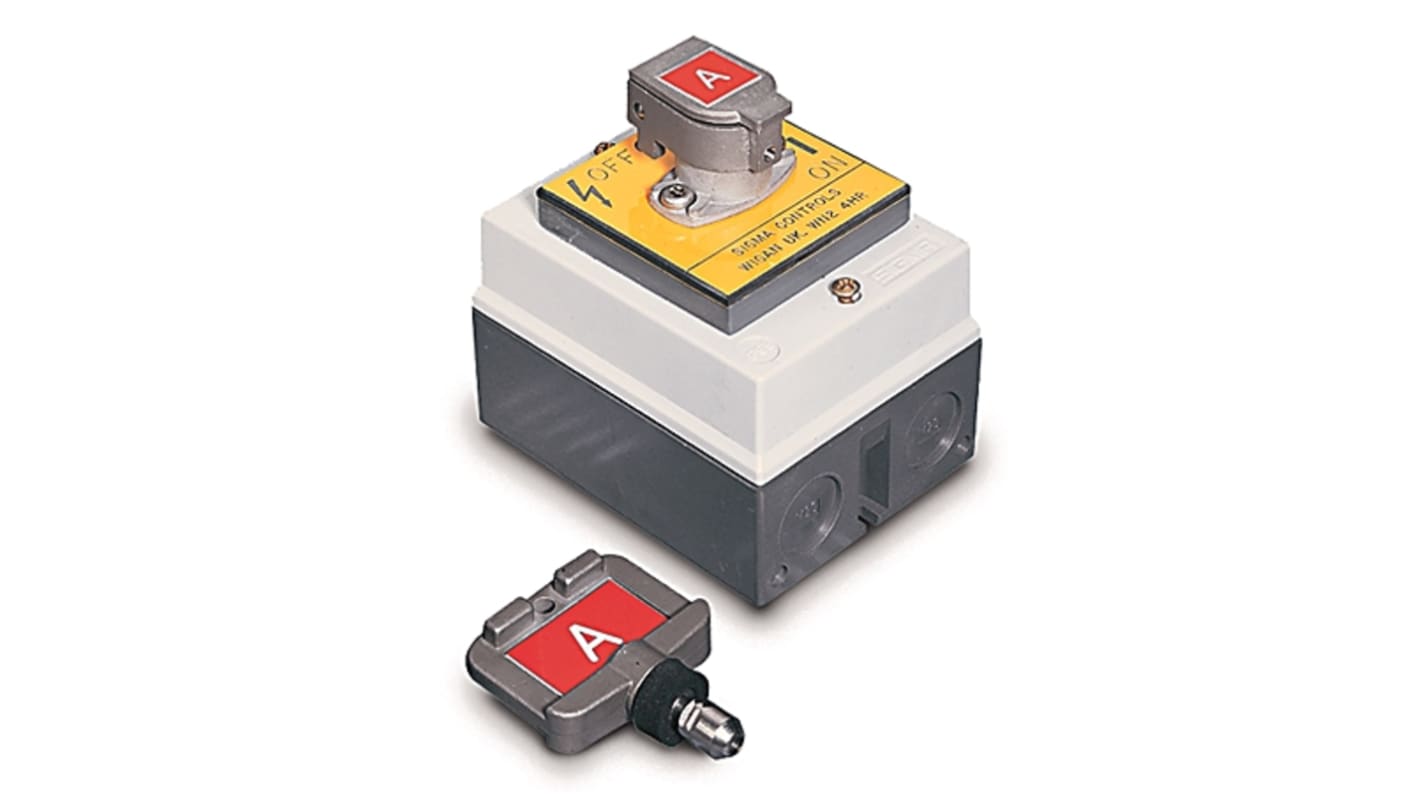 Allen Bradley 440T Interlock Switch, 2NC, 2NO, Trapped Key, Stainless Steel