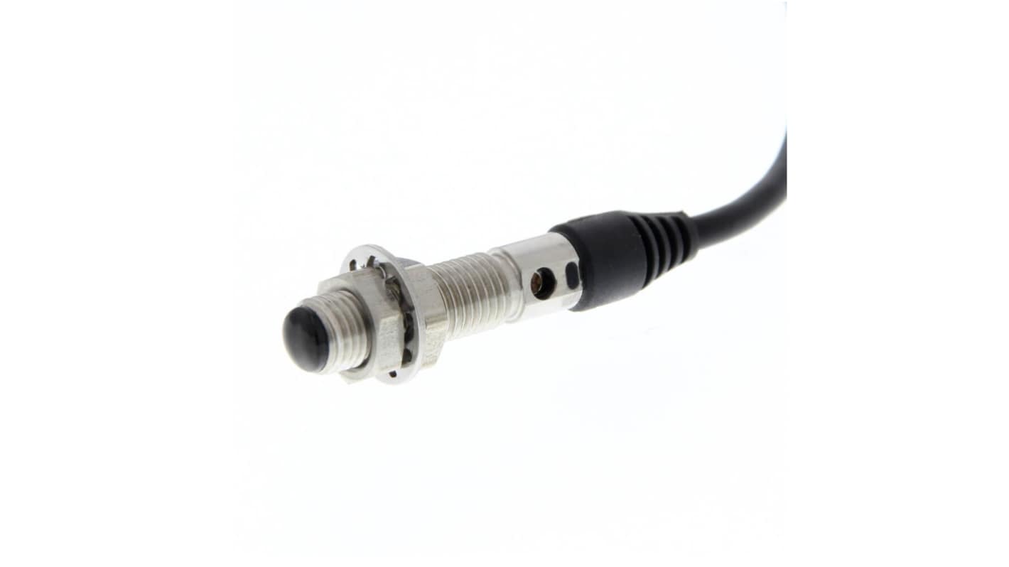 Omron Diffuse Photoelectric Sensor, Barrel Sensor, 3 mm → 50 mm Detection Range