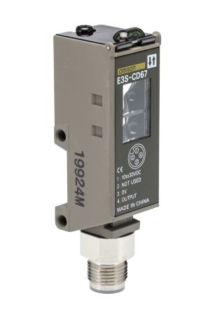 Omron Diffuse Photoelectric Sensor, Block Sensor, 2 m Detection Range