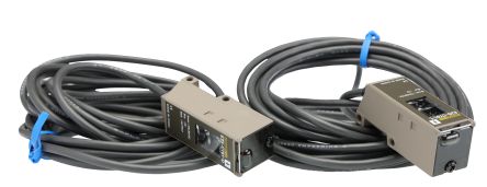 Omron Through Beam Photoelectric Sensor, Square Sensor, 30 m Detection Range