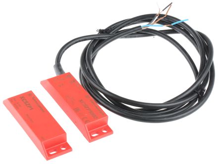 Telemecanique Sensors XCS-DMP Series Magnetic Non-Contact Safety Switch, 24V Dc, Plastic Housing, NC