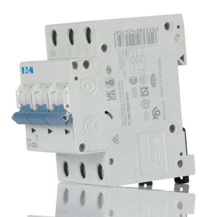 Eaton Interruptor Automático 3P, 20A, Curva Tipo C, Poder De Corte 10 KA, XPole, Montaje En Carril DIN
