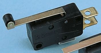 Crouzet Mikroschalter Rollenhebel-Betätiger Flachstecker, 10 A @ 250 V Ac, 1-poliger Wechsler 2 N -20°C - +125°C