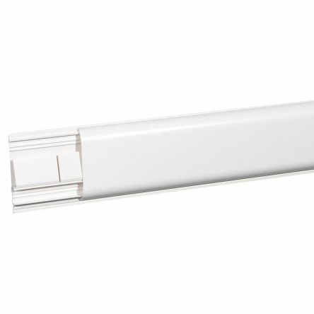 Legrand DLPlus Fußleisten-Kabelkanal Weiß, 120 Mm X 20mm, Länge 2m Kunststoff, Seitenwand Geschlossen