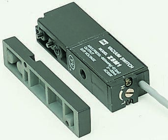 SMC ZSM1, R 1/8 Vakuum Vakuumschalter, 100V Ac/dc, -80kPa → -27 KPa