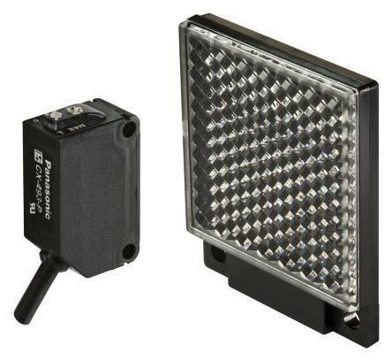 Panasonic 光电传感器, CX-400系列, PNP输出, 检测范围100 毫米 → 2 米