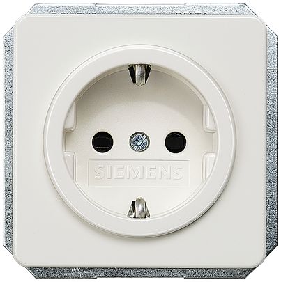 Siemens DELTA White Plug Socket, 16A, Schuko