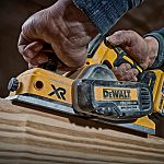 DeWALT DCP580P2-QW Cordless 18V Planer